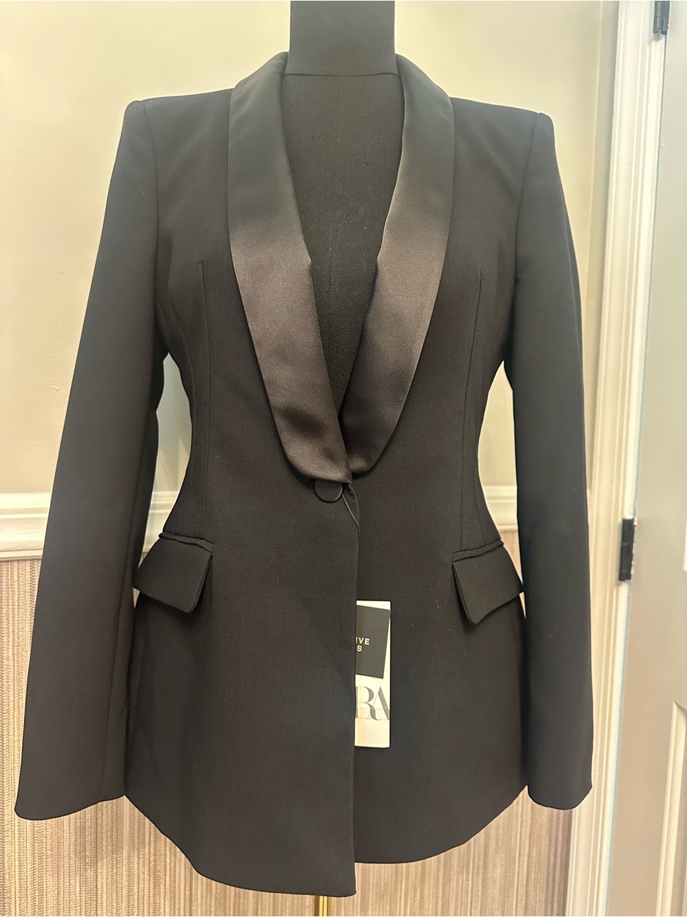 Zara NWT Black Tuxedo Blazer Small Satin Shawl Collar Tailored Fitted